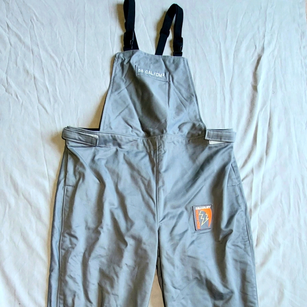 Salisbury 40 cal/cm² ARC FLASH Protection Bib Work Overalls, XL
